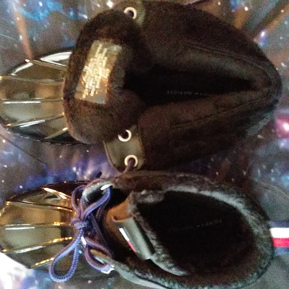 Tommy Hilfiger rain boots, black, size 7 - Picture 3 of 4